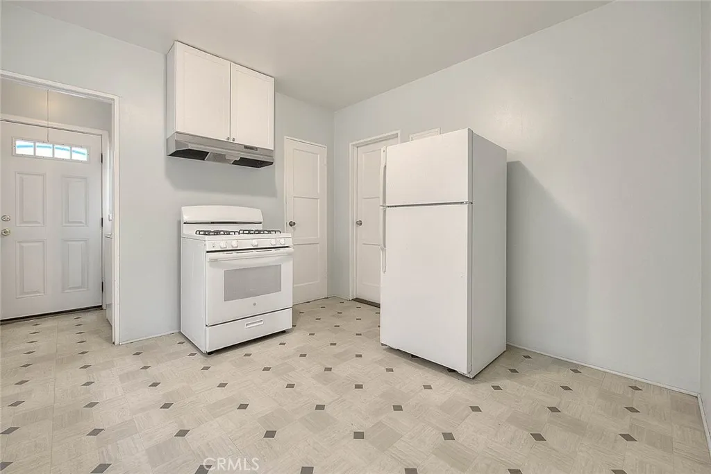 267 Olive Street, Claremont, California 91711 home-pic-18